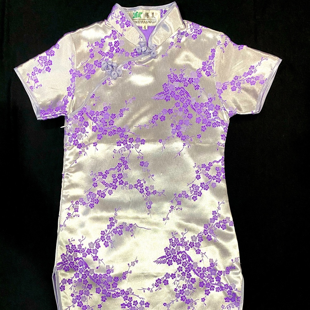 Girl’s Quipao Size 4